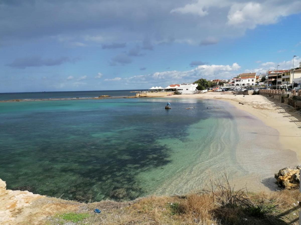 Il Posto Nascosto Bed & Breakfast Porto Torres Exterior foto